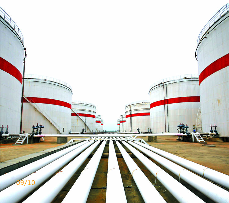 油罐油水分離設備案例現(xiàn)場